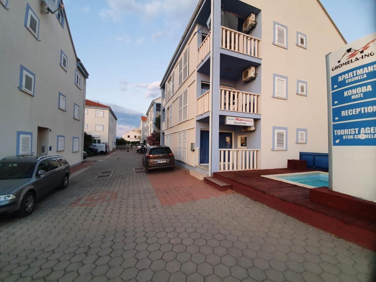 Aparthotel Marina Gromela Mirce 외부 사진