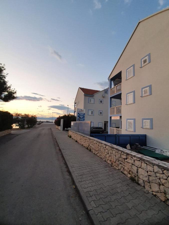 Aparthotel Marina Gromela Mirce 외부 사진
