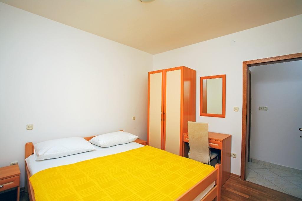 Aparthotel Marina Gromela Mirce 객실 사진