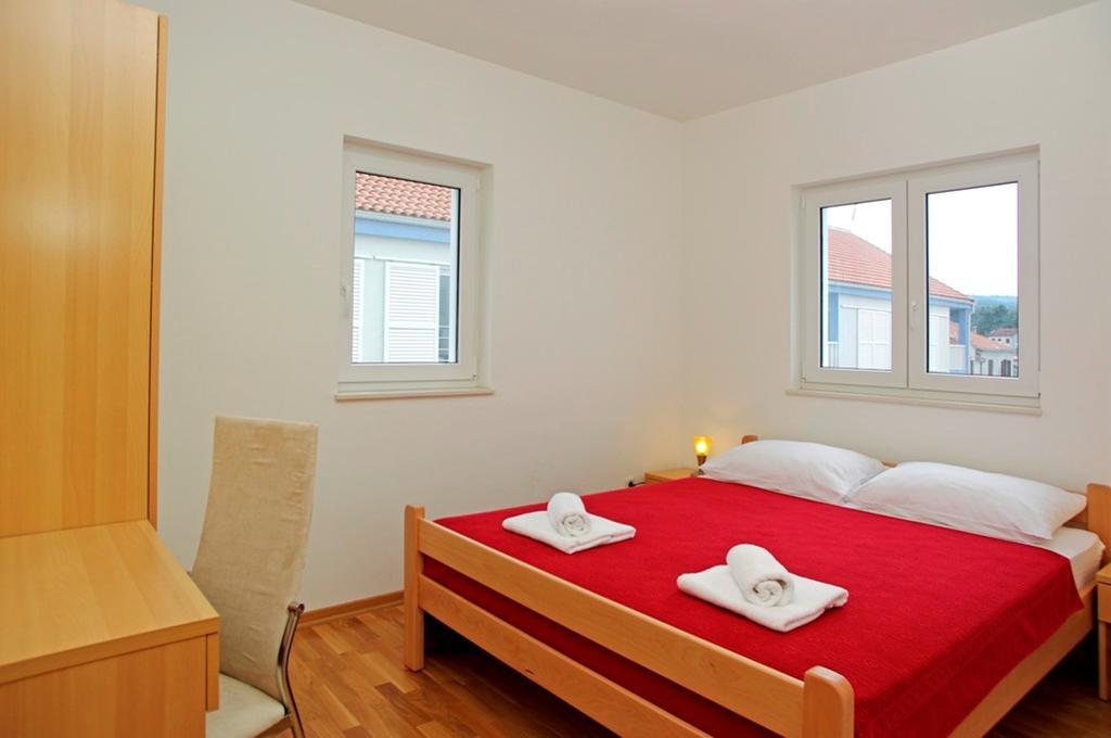 Aparthotel Marina Gromela Mirce 객실 사진