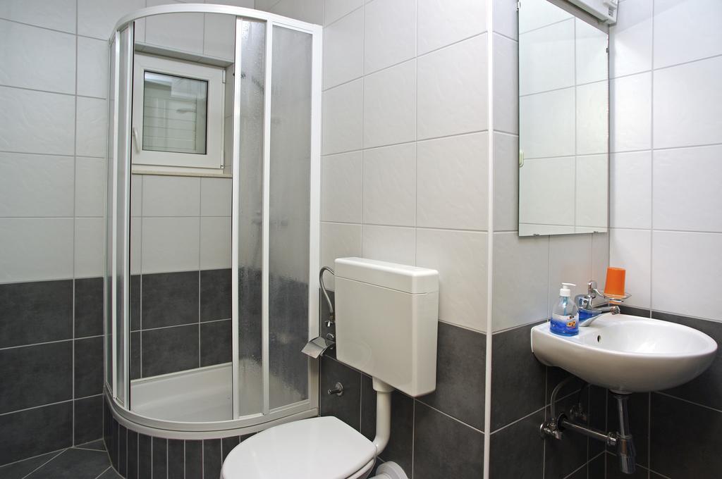 Aparthotel Marina Gromela Mirce 객실 사진