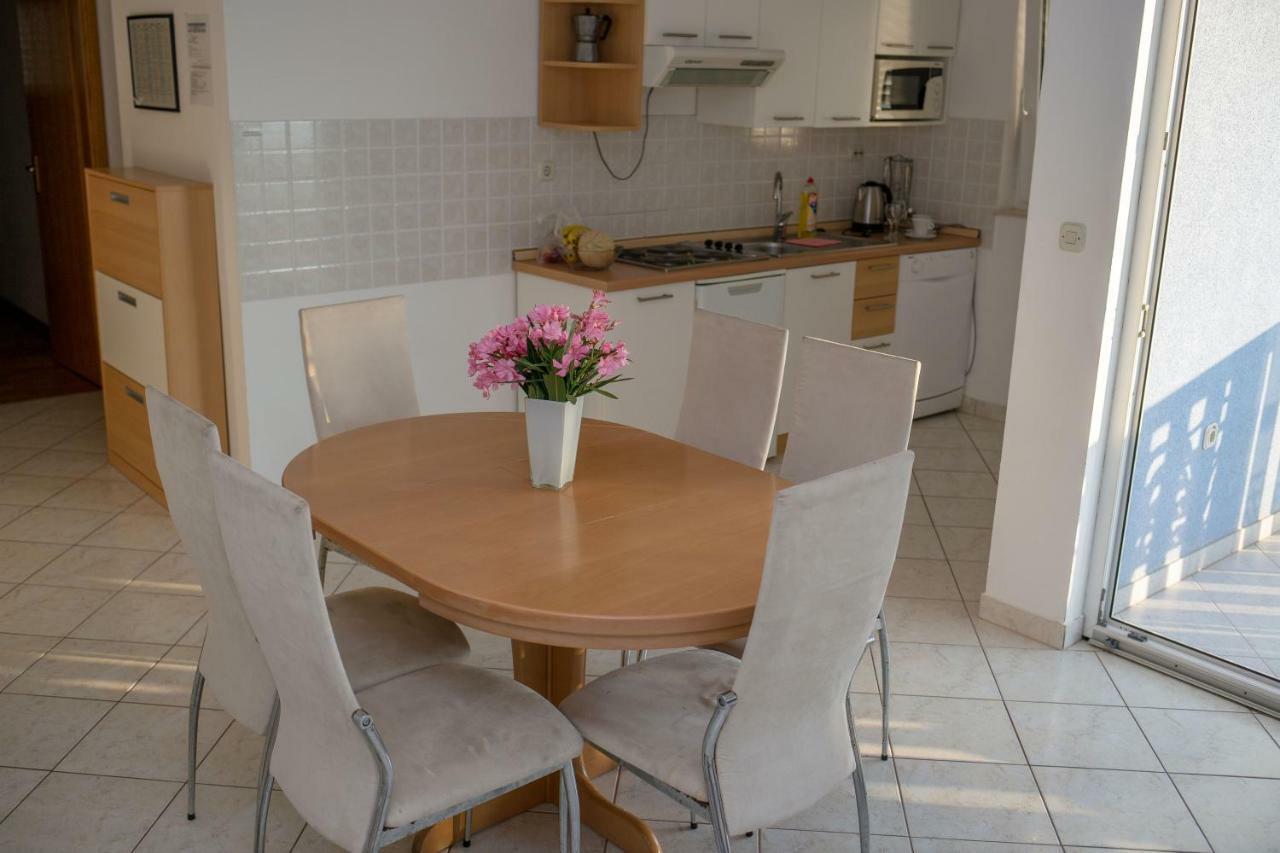 Aparthotel Marina Gromela Mirce 외부 사진